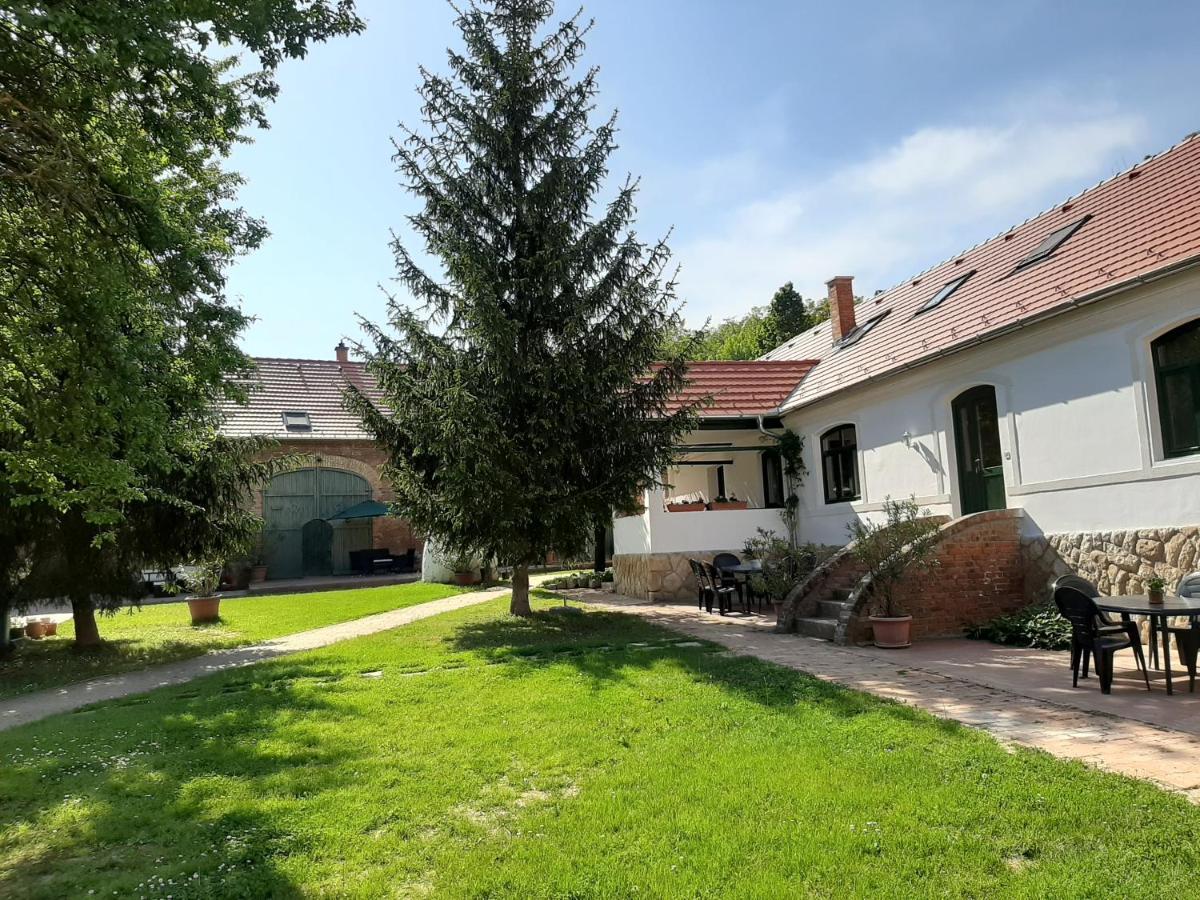 Natura Panzio&Apartmanhaz Orfű Εξωτερικό φωτογραφία